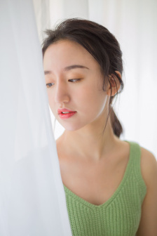 厨房玩朋友娇妻